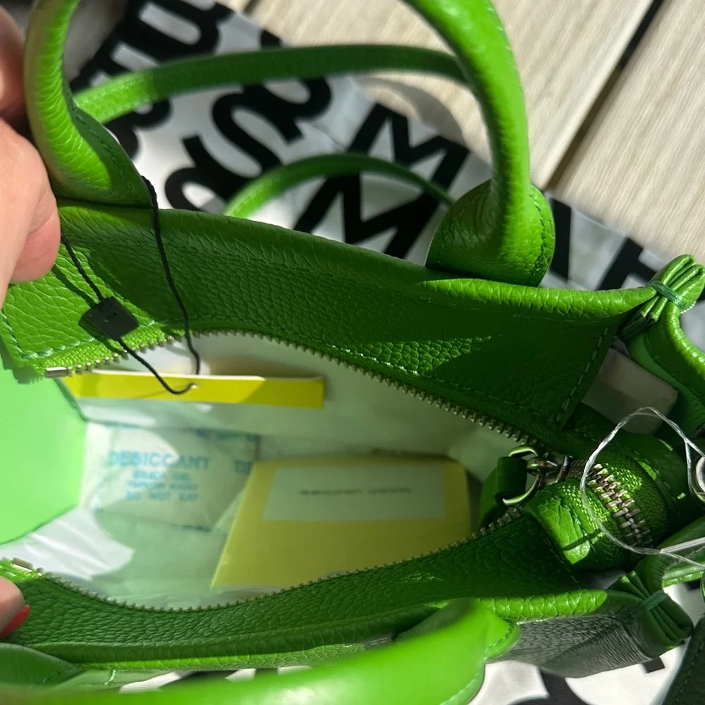 Marc Jacobs The Leather Green Crossbody Tote Bag - Picture 5 of 8